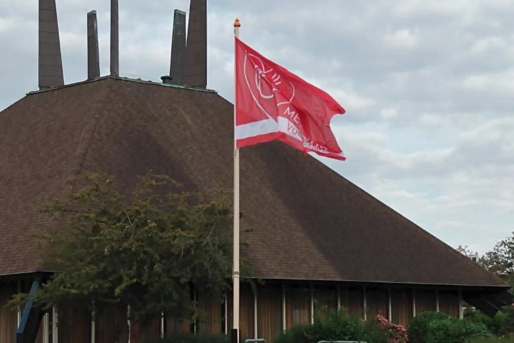 vlag 'met elkaar voor elkaar'